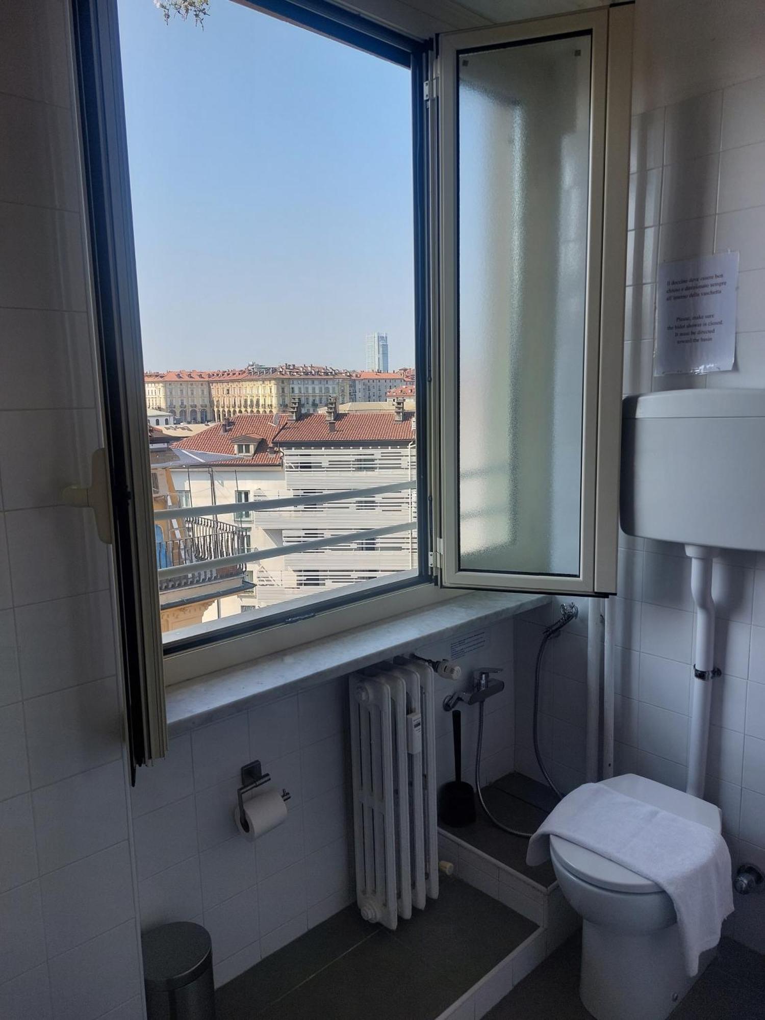 ホテル Il Cielo Sopra Torino エクステリア 写真